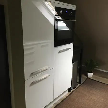 Apartman Five